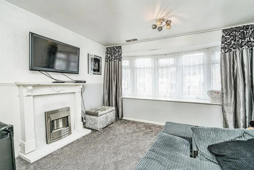 2 bed Semi-Detached