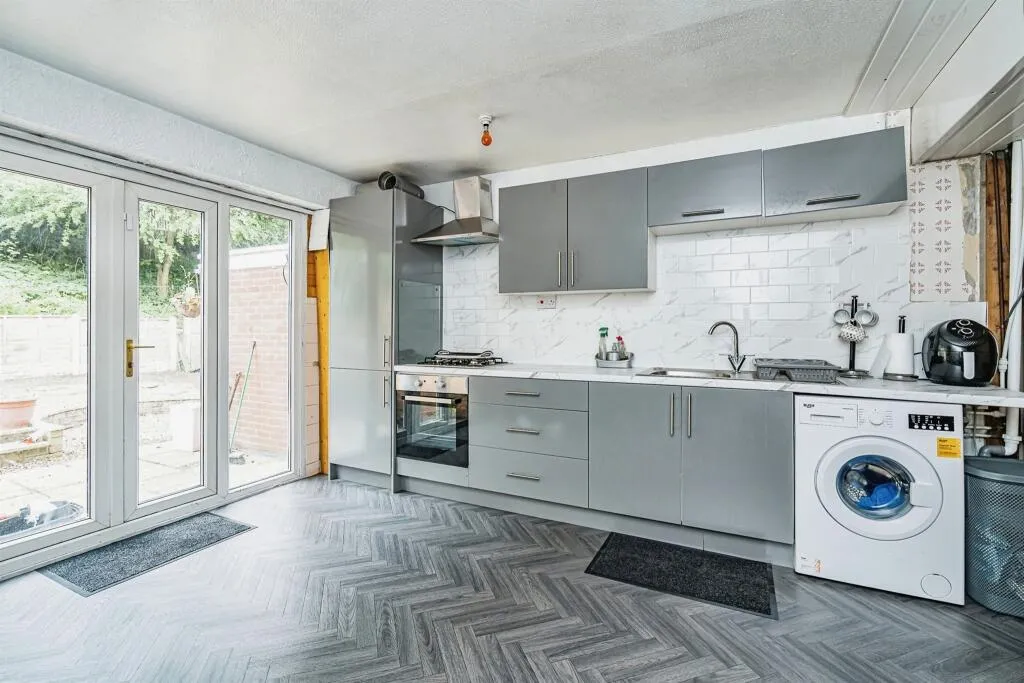 2 bed Semi-Detached