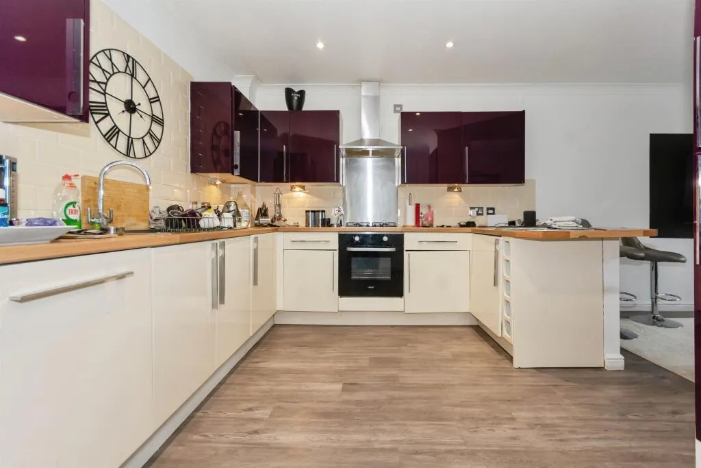 2 bed Apartment