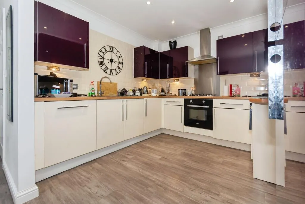 2 bed Apartment