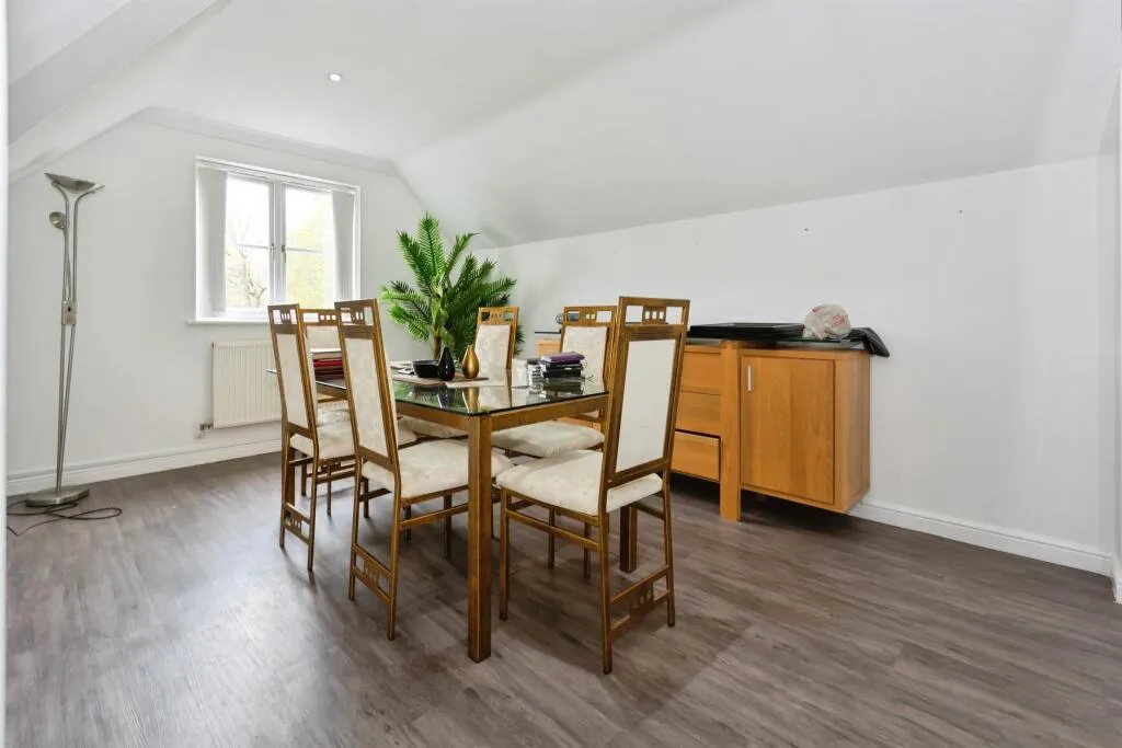 2 bed Apartment