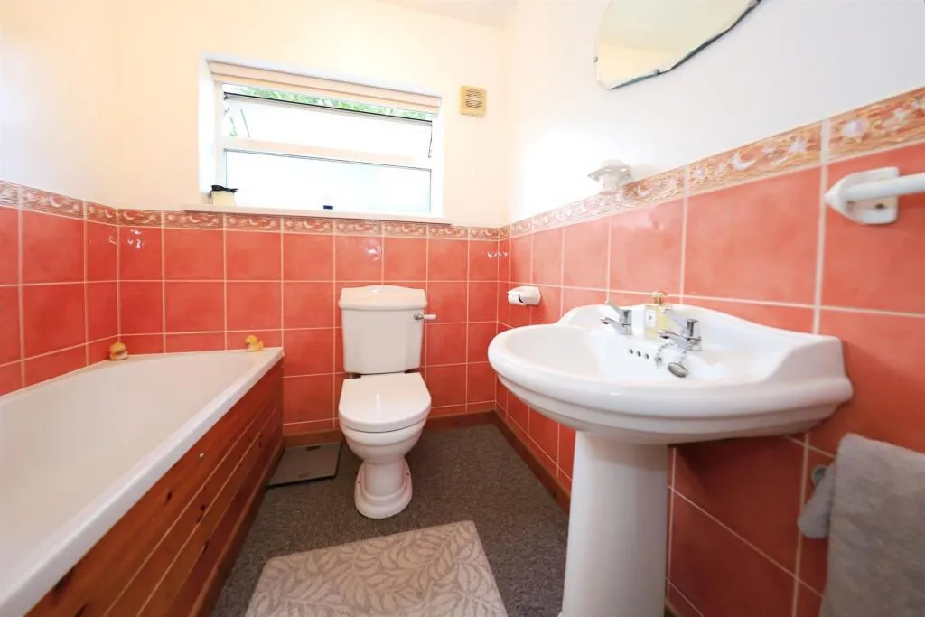 2 bed Bungalow