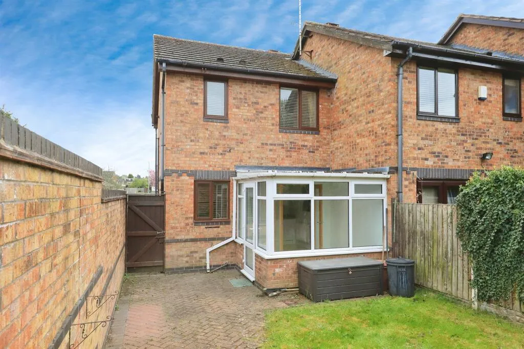 2 bed End of Terrace