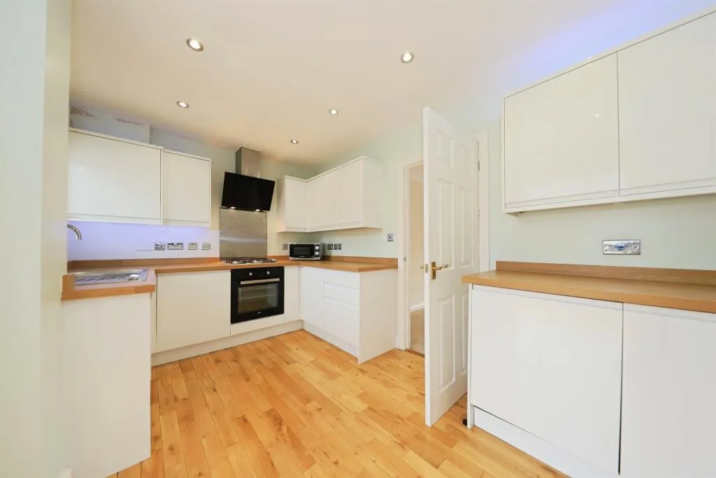 2 bed End of Terrace