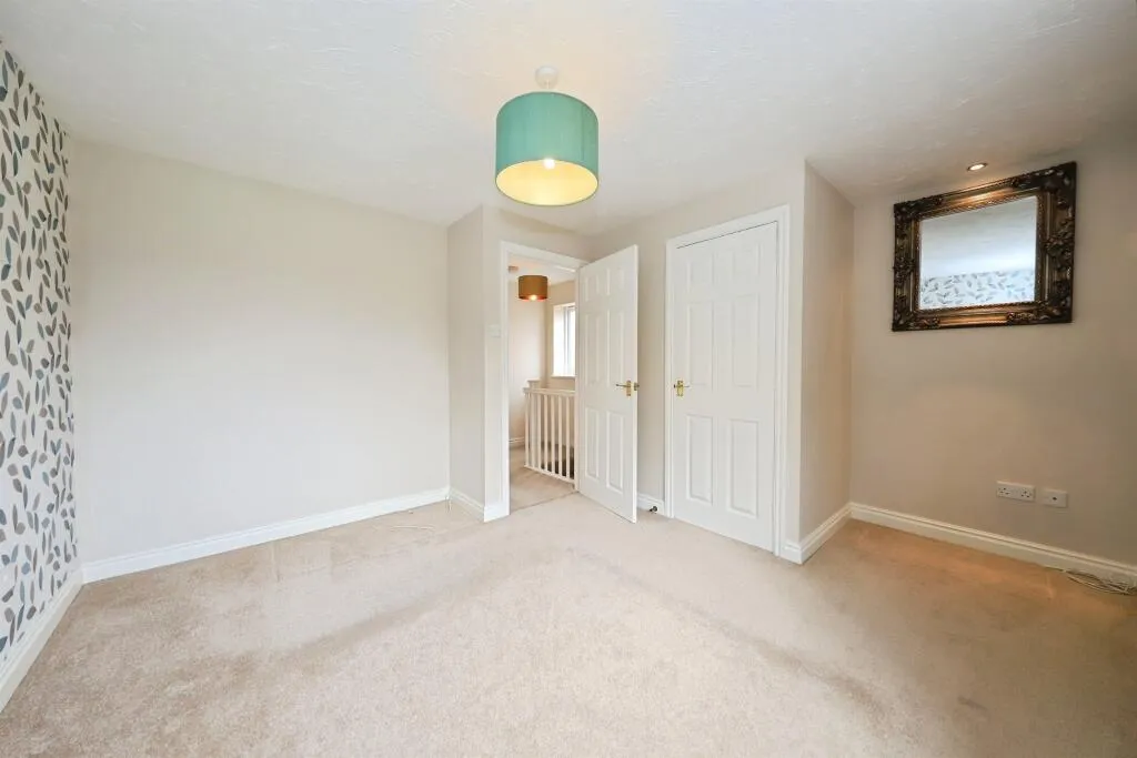 2 bed End of Terrace