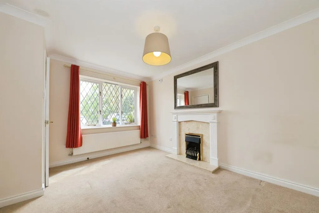 2 bed End of Terrace