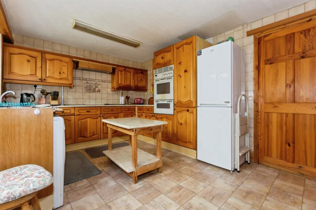 3 bed Terraced