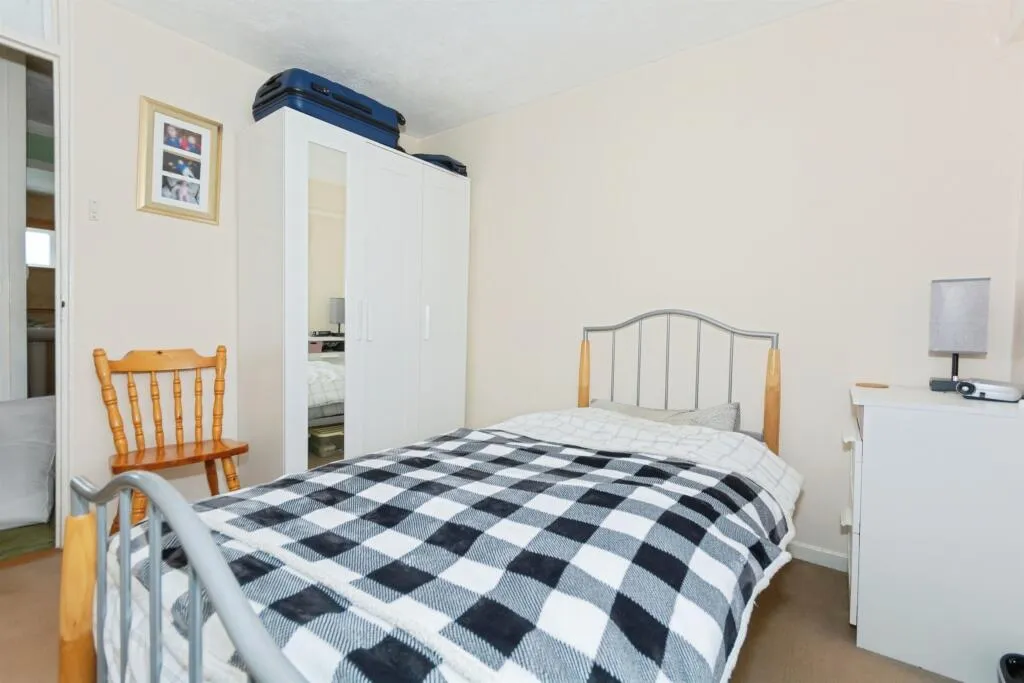 3 bed Terraced