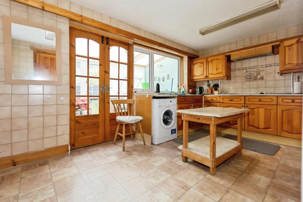 3 bed Terraced