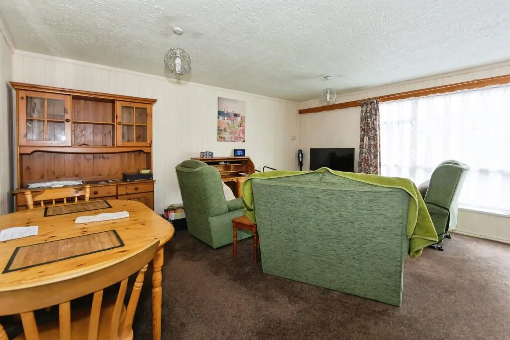 3 bed Terraced