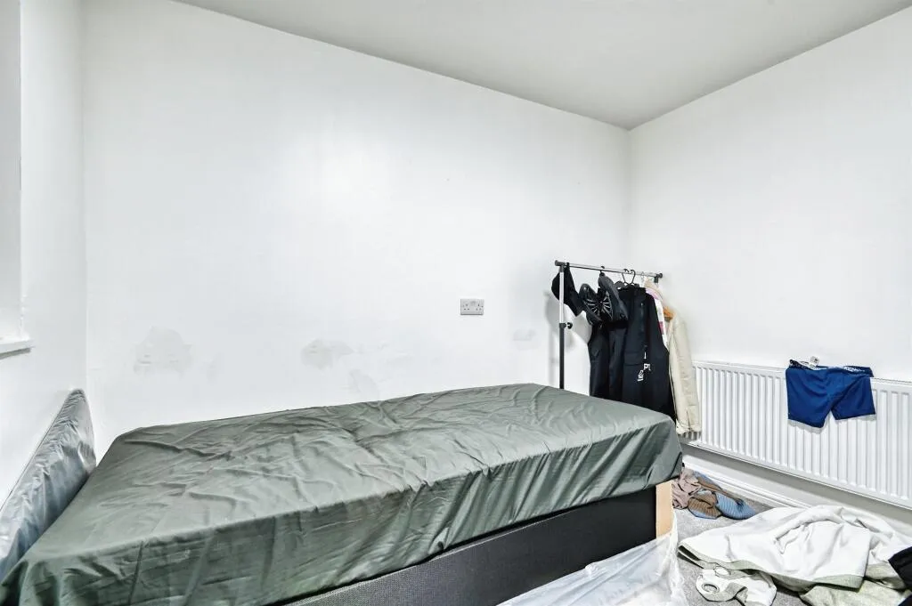 6 bed End of Terrace