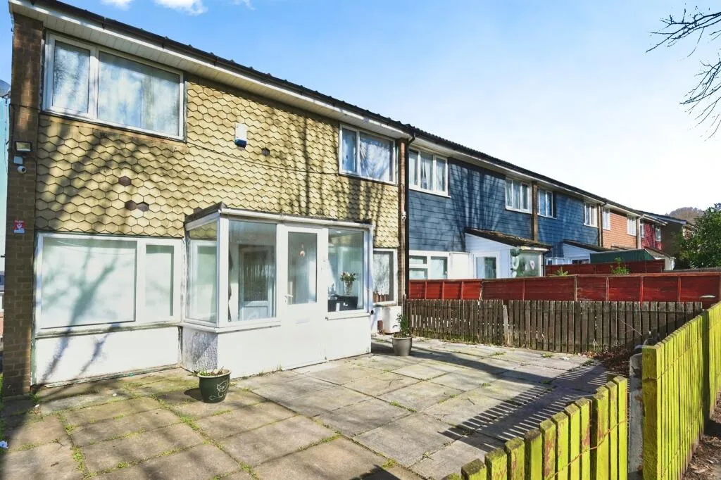 6 bed End of Terrace