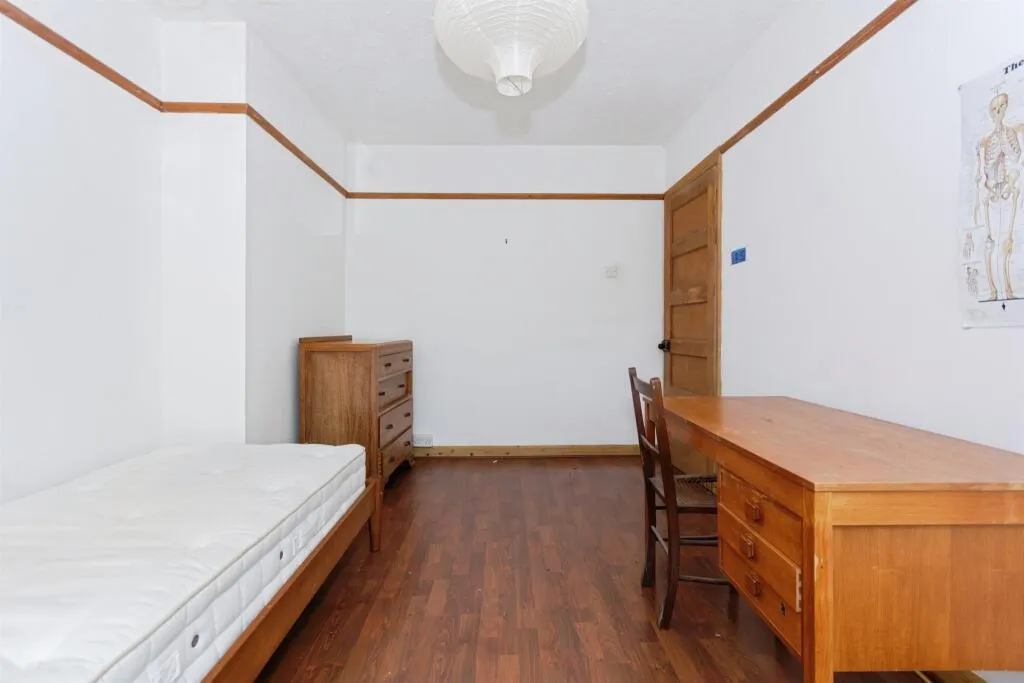 3 bed Terraced