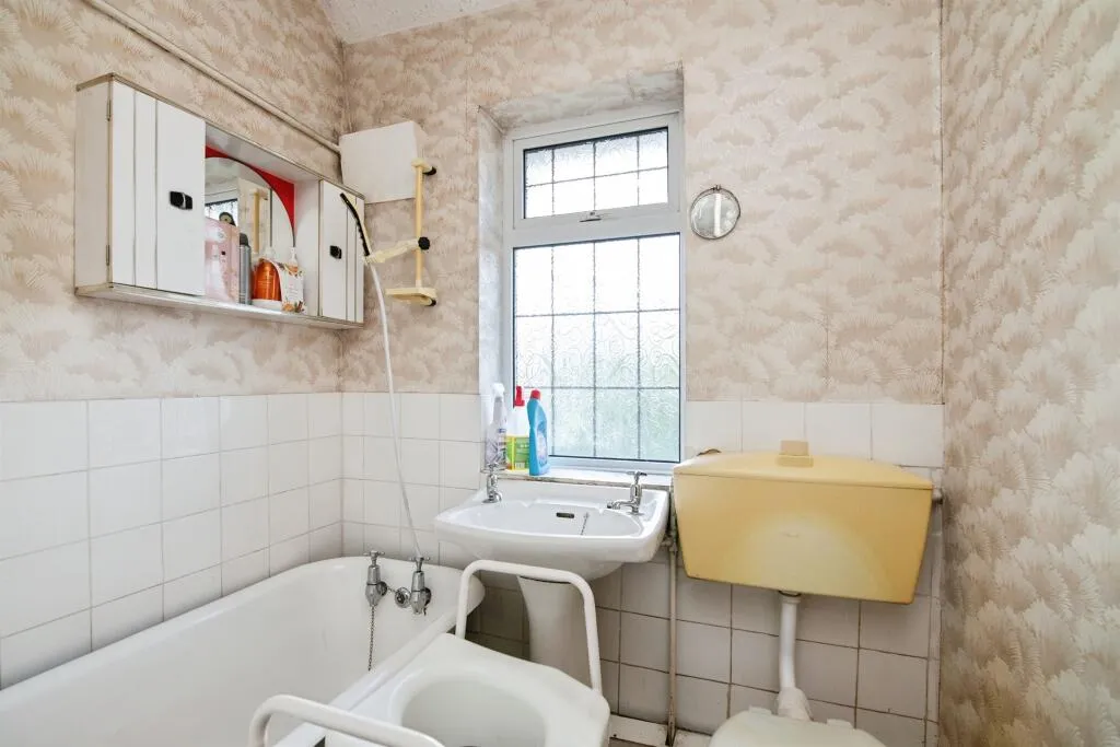 3 bed Terraced