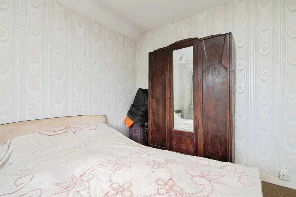3 bed Terraced