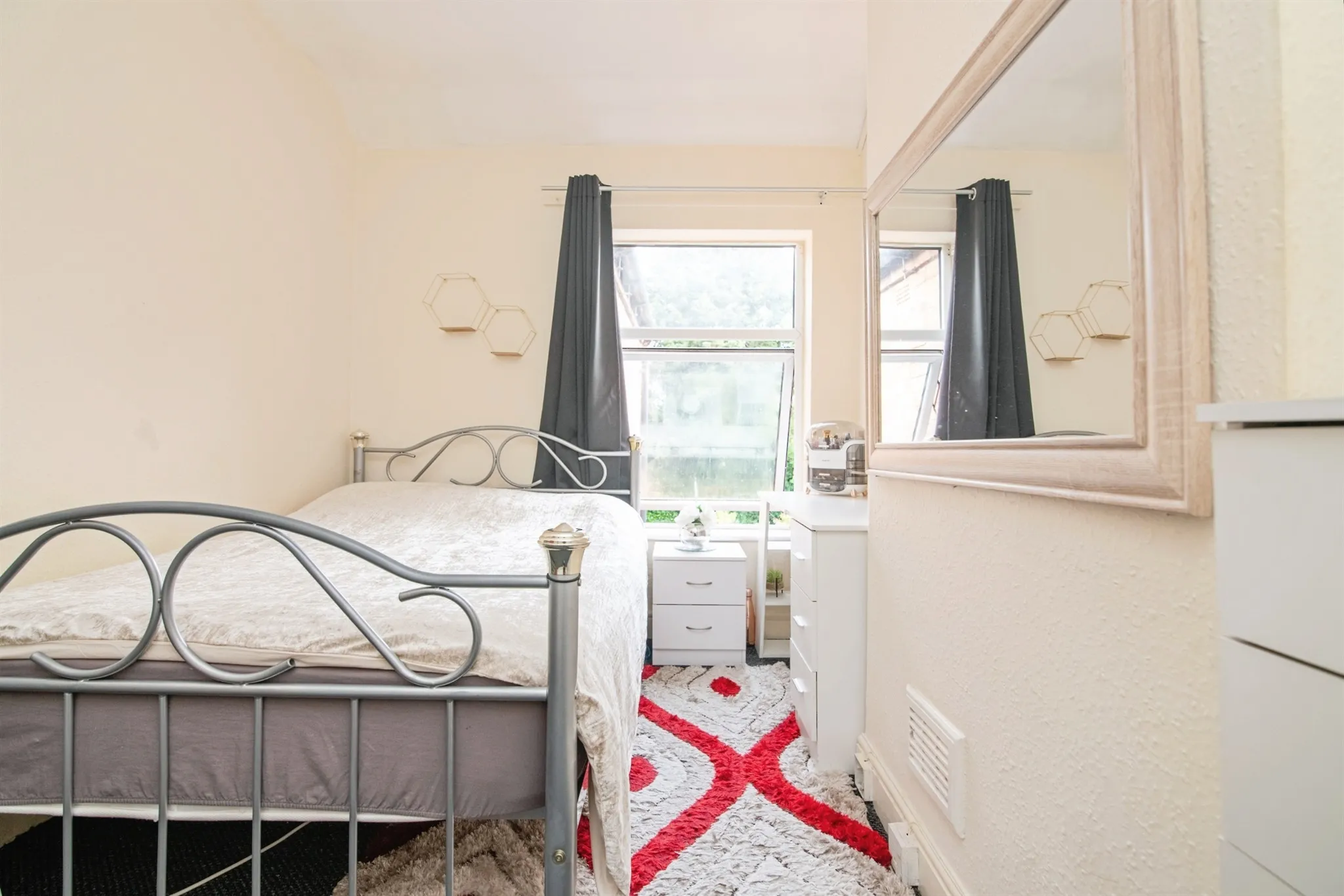 3 bed Terraced