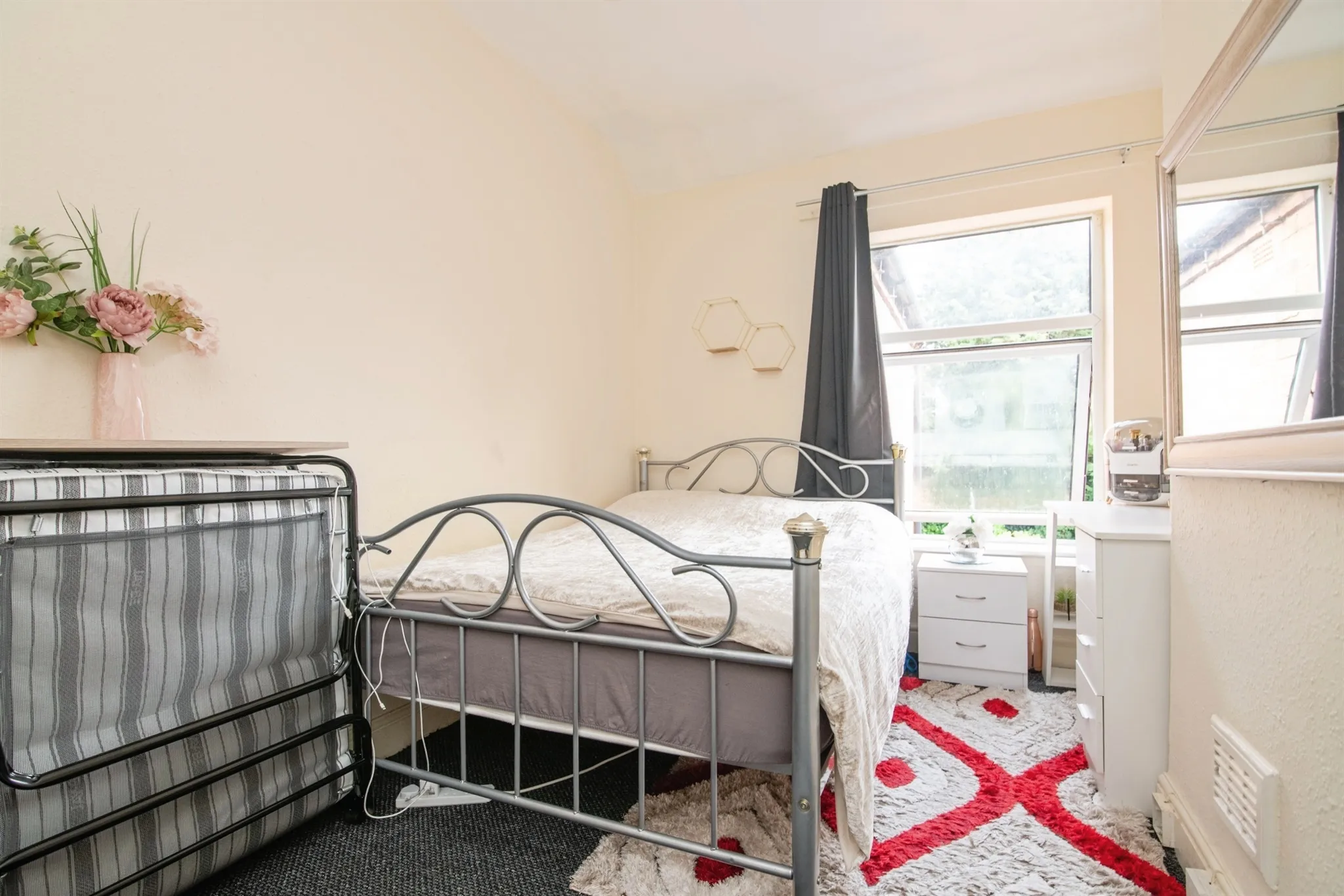 3 bed Terraced