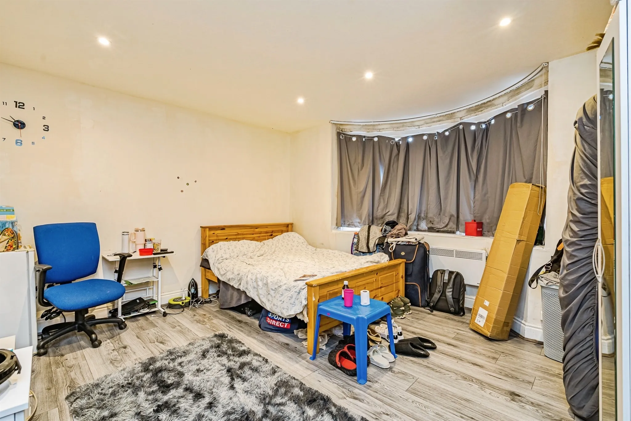 4 bed Semi-Detached