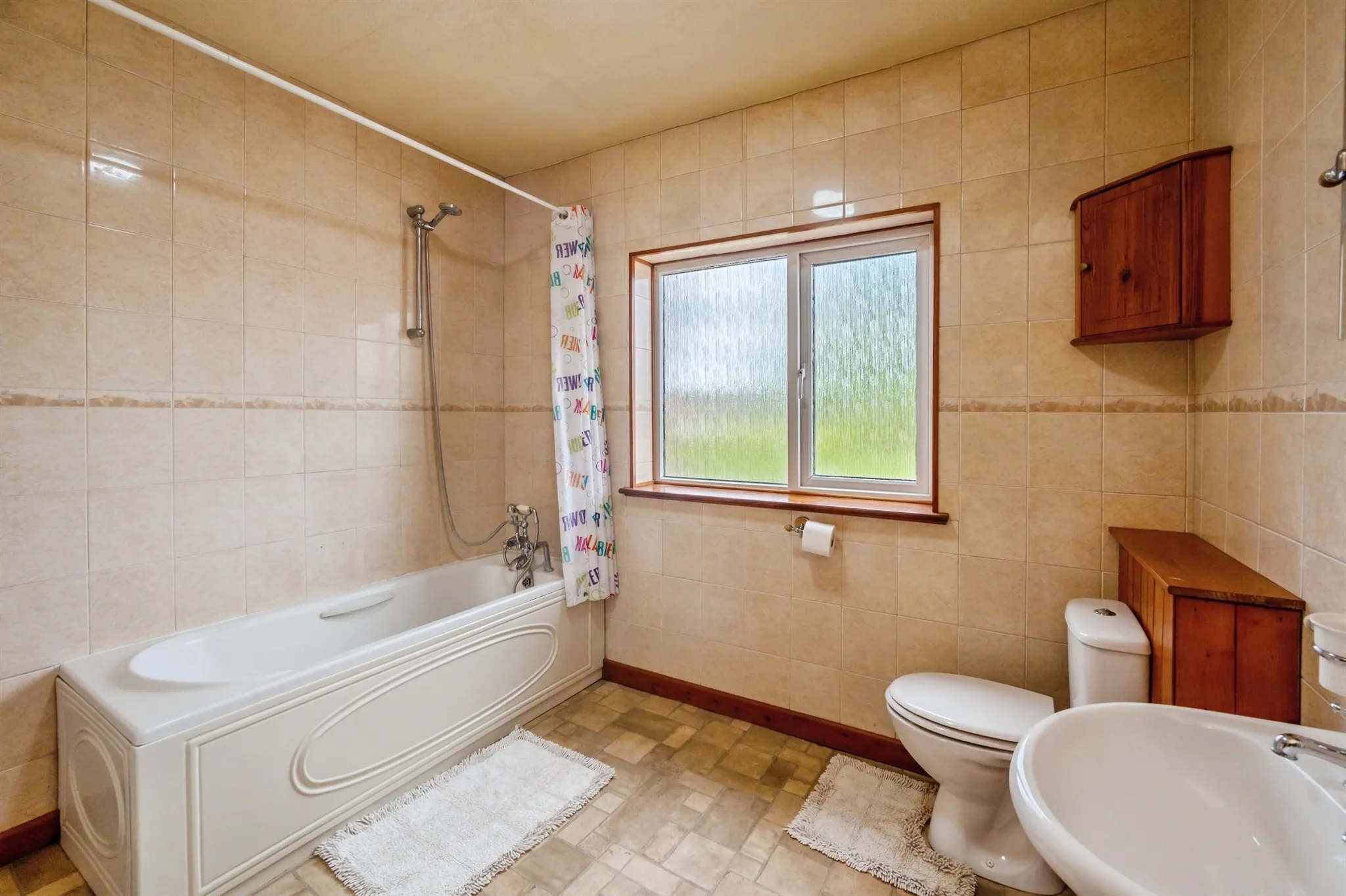 4 bed Terraced