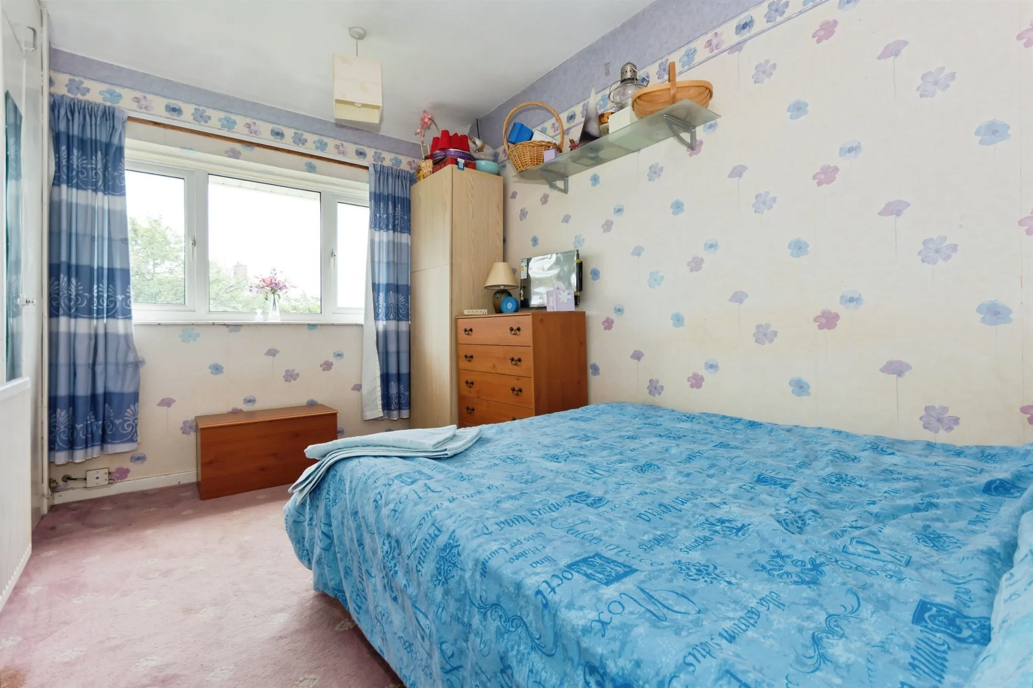 3 bed Terraced