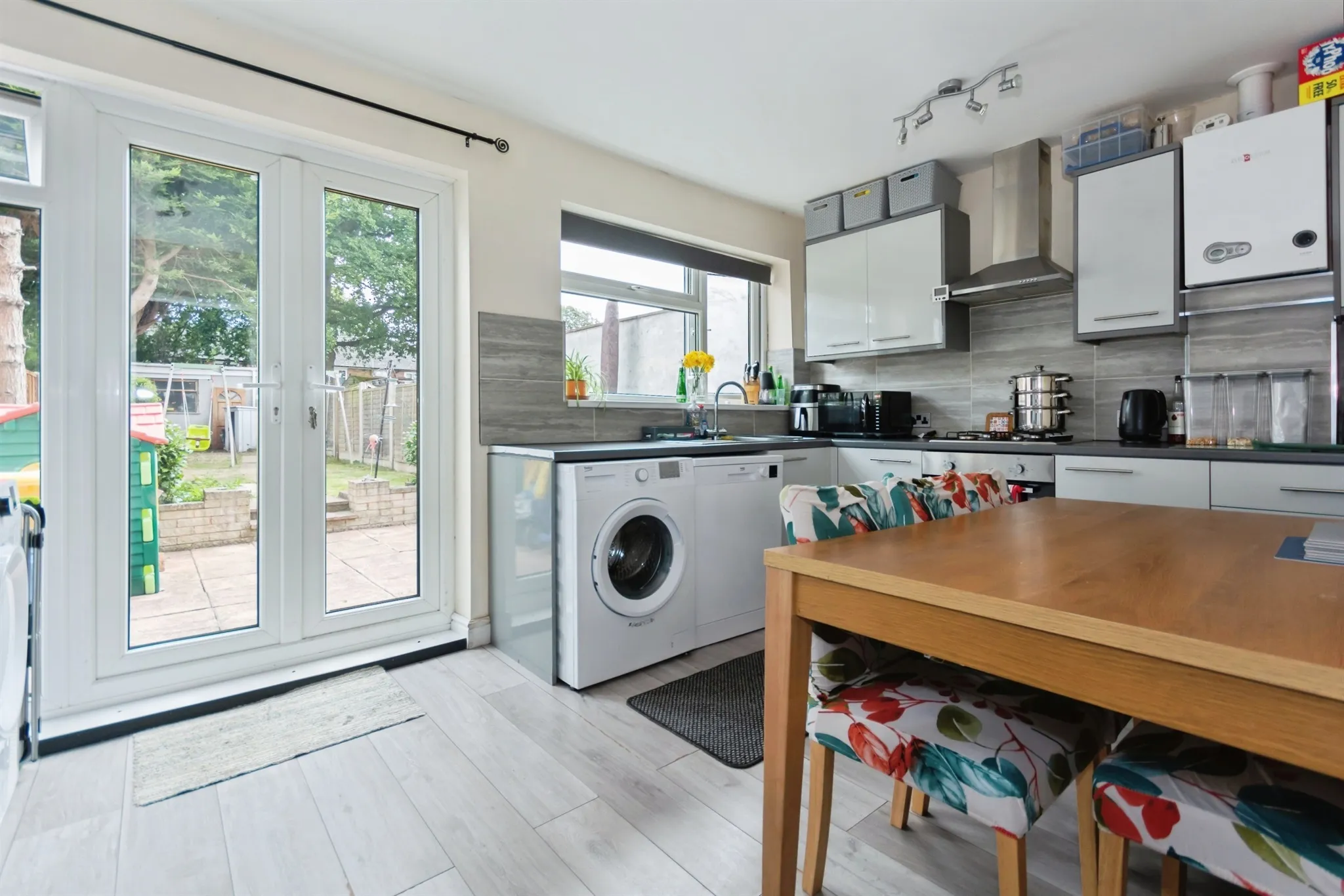 3 bed Semi-Detached