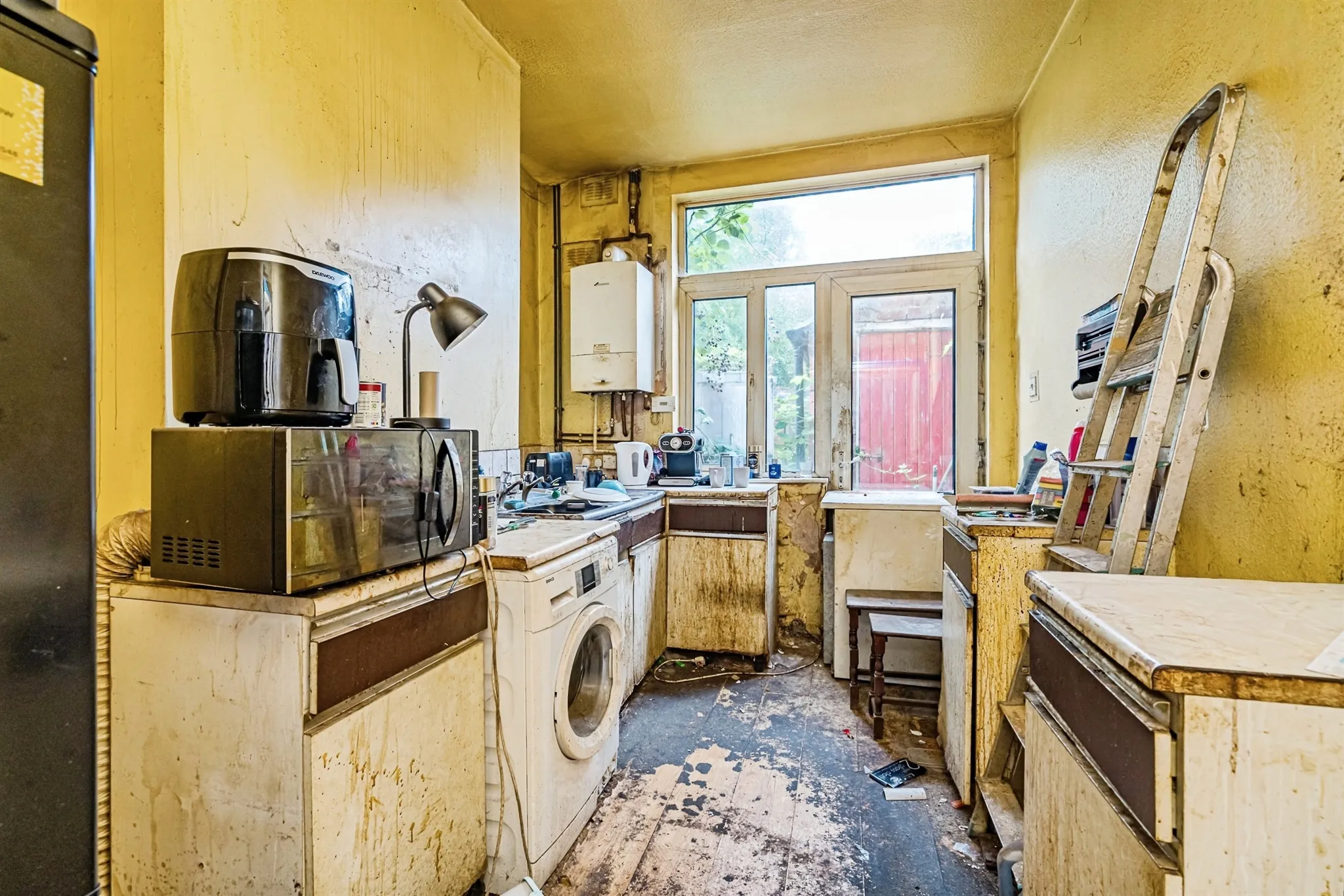 3 bed End of Terrace