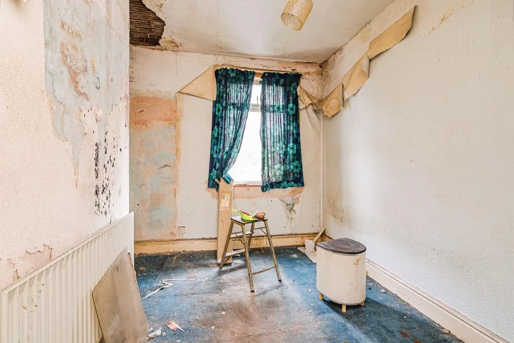 3 bed End of Terrace