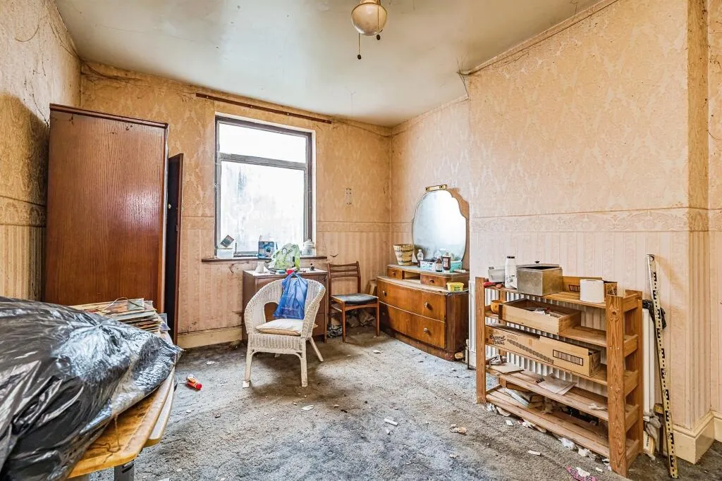 3 bed End of Terrace