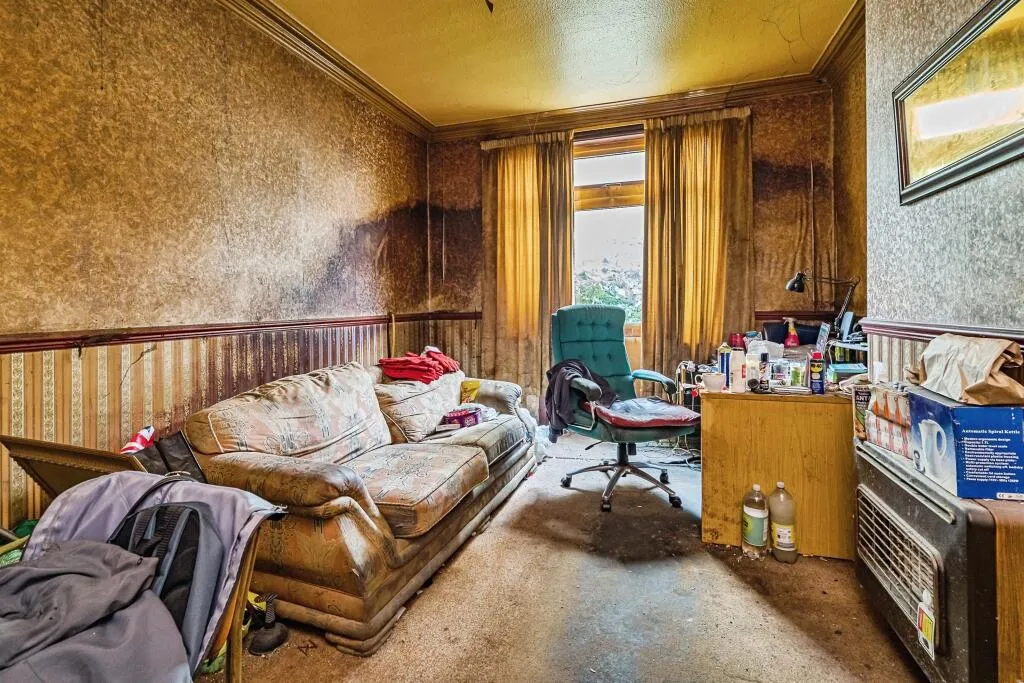3 bed End of Terrace