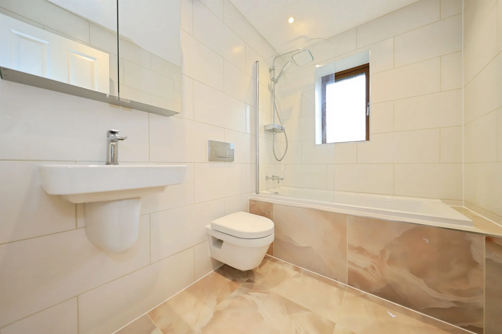 2 bed Semi-Detached