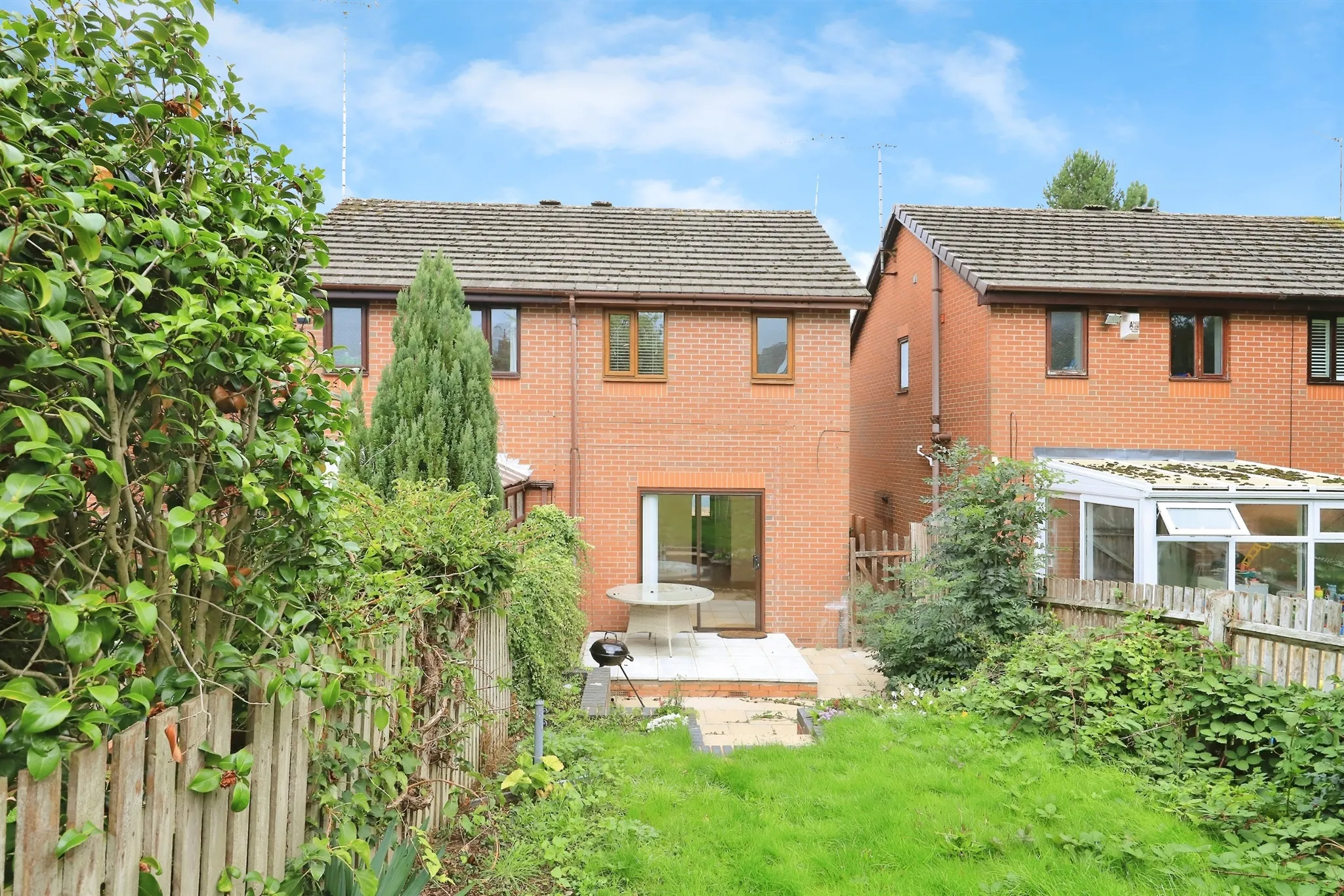 2 bed Semi-Detached