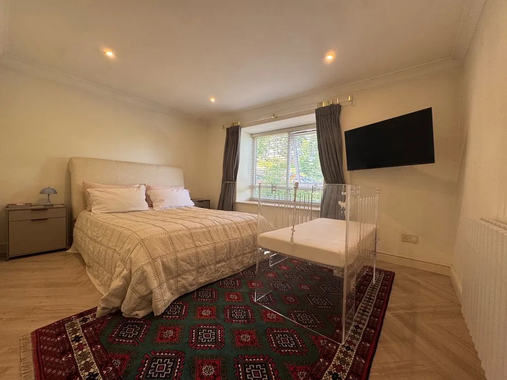 2 bed Apartment