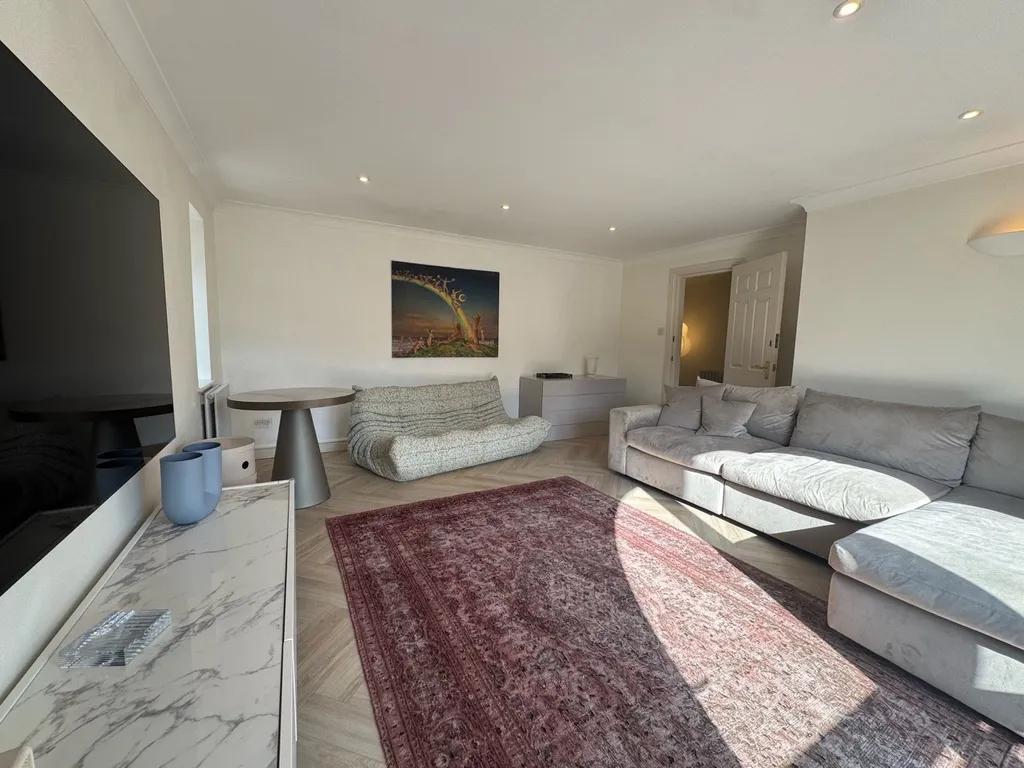 2 bed Apartment
