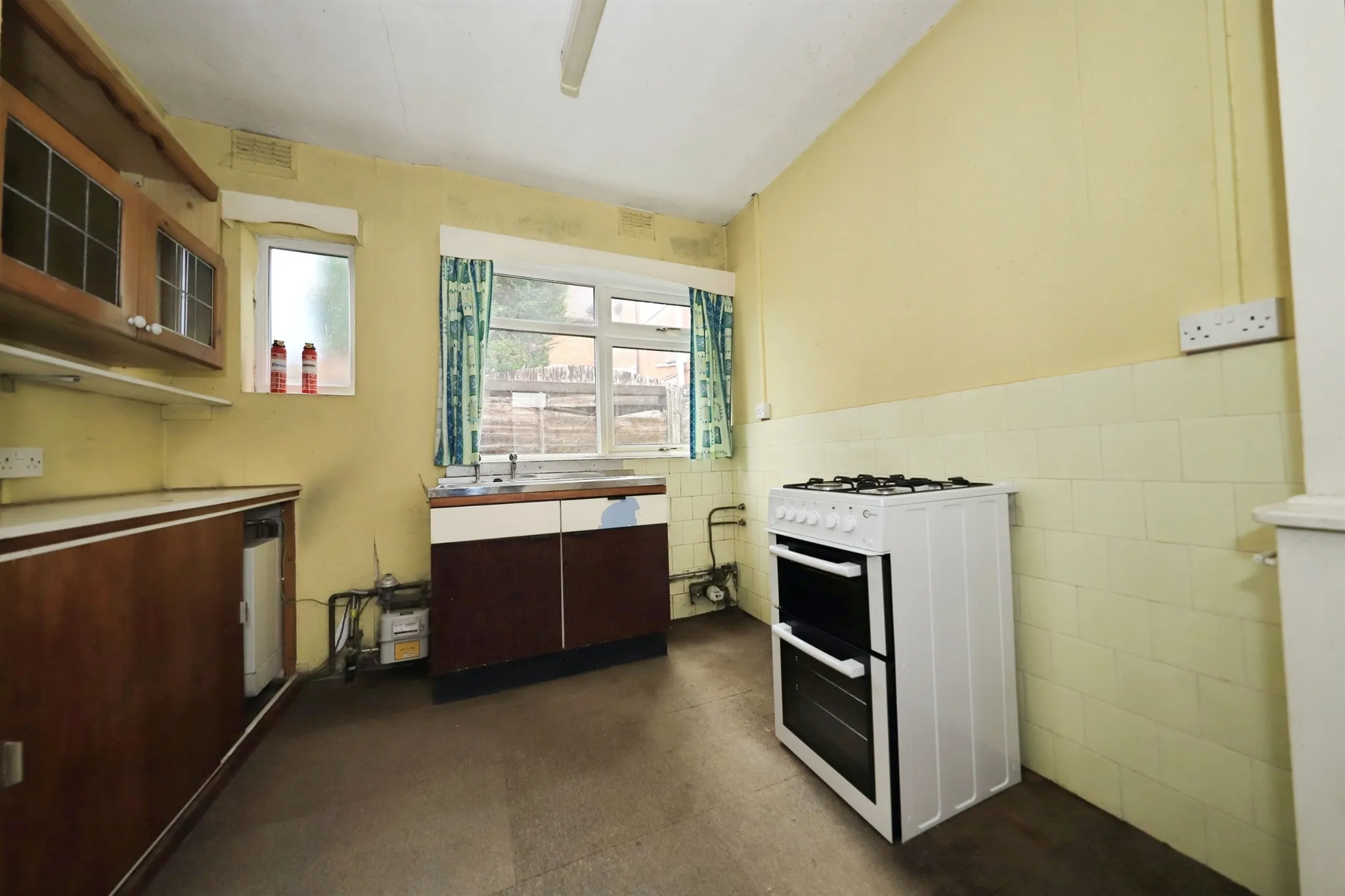 2 bed Semi-Detached Bungalow