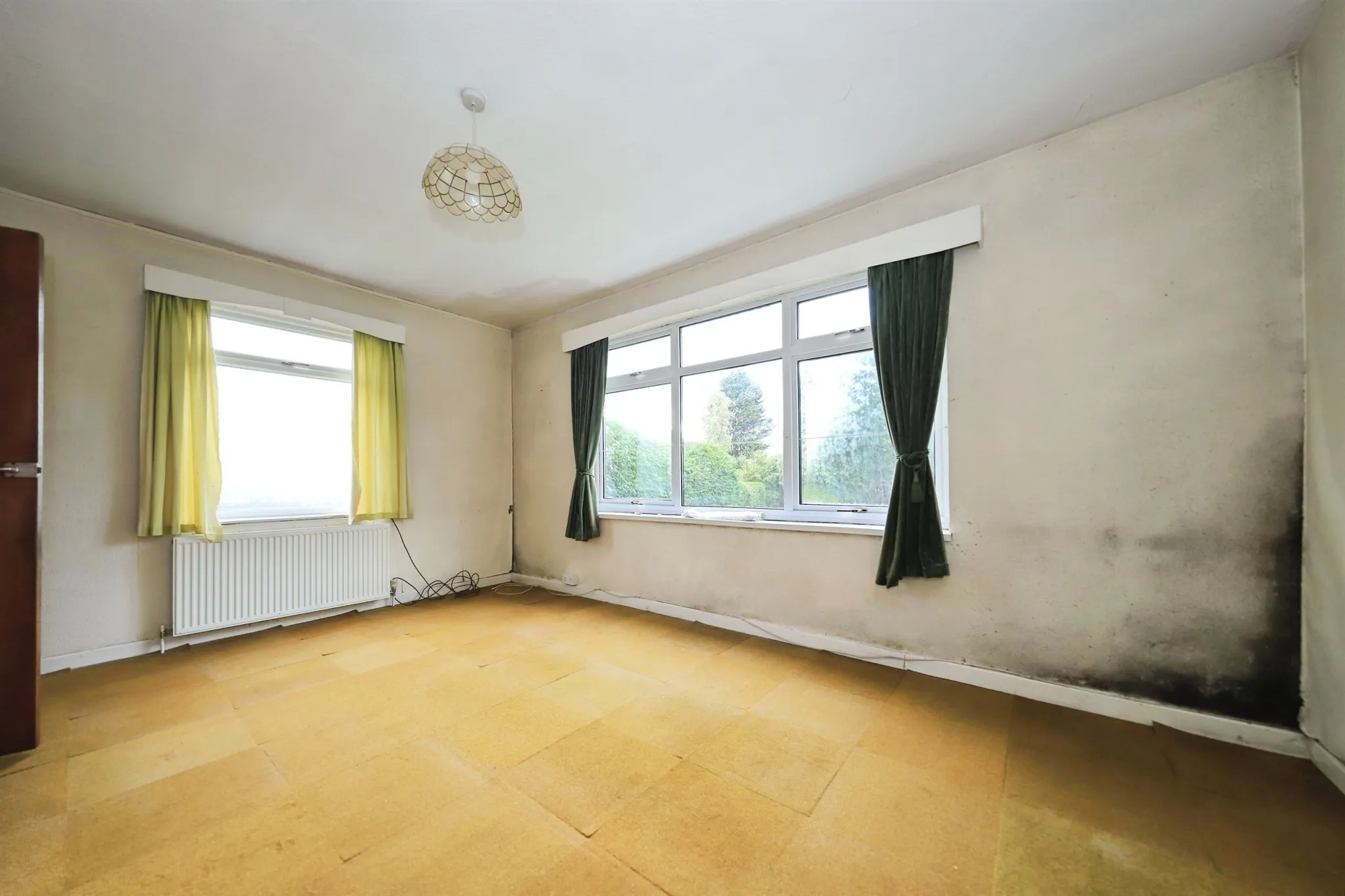 2 bed Semi-Detached Bungalow