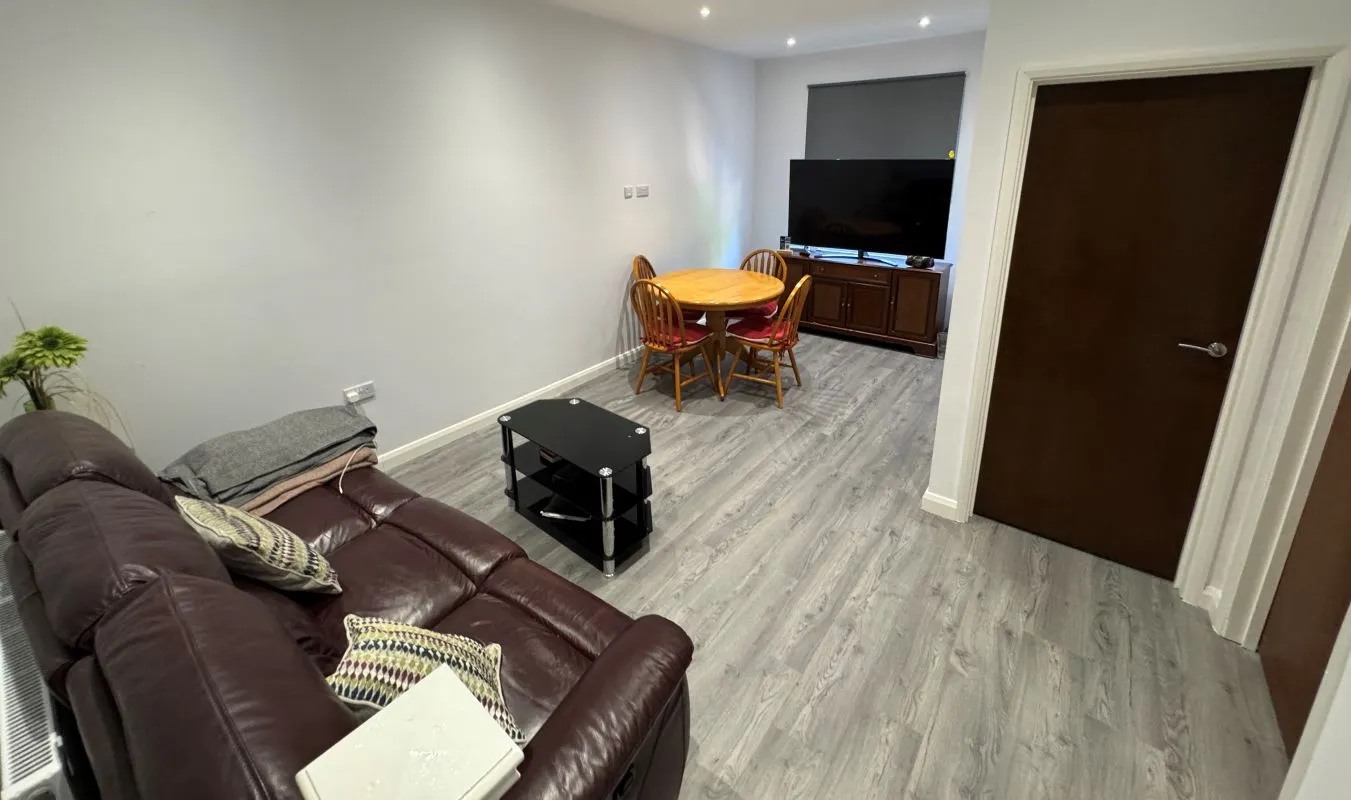 Flats 1-4, 22 Wood Street, Earl Shilton, Leicestershire, LE9 7ND