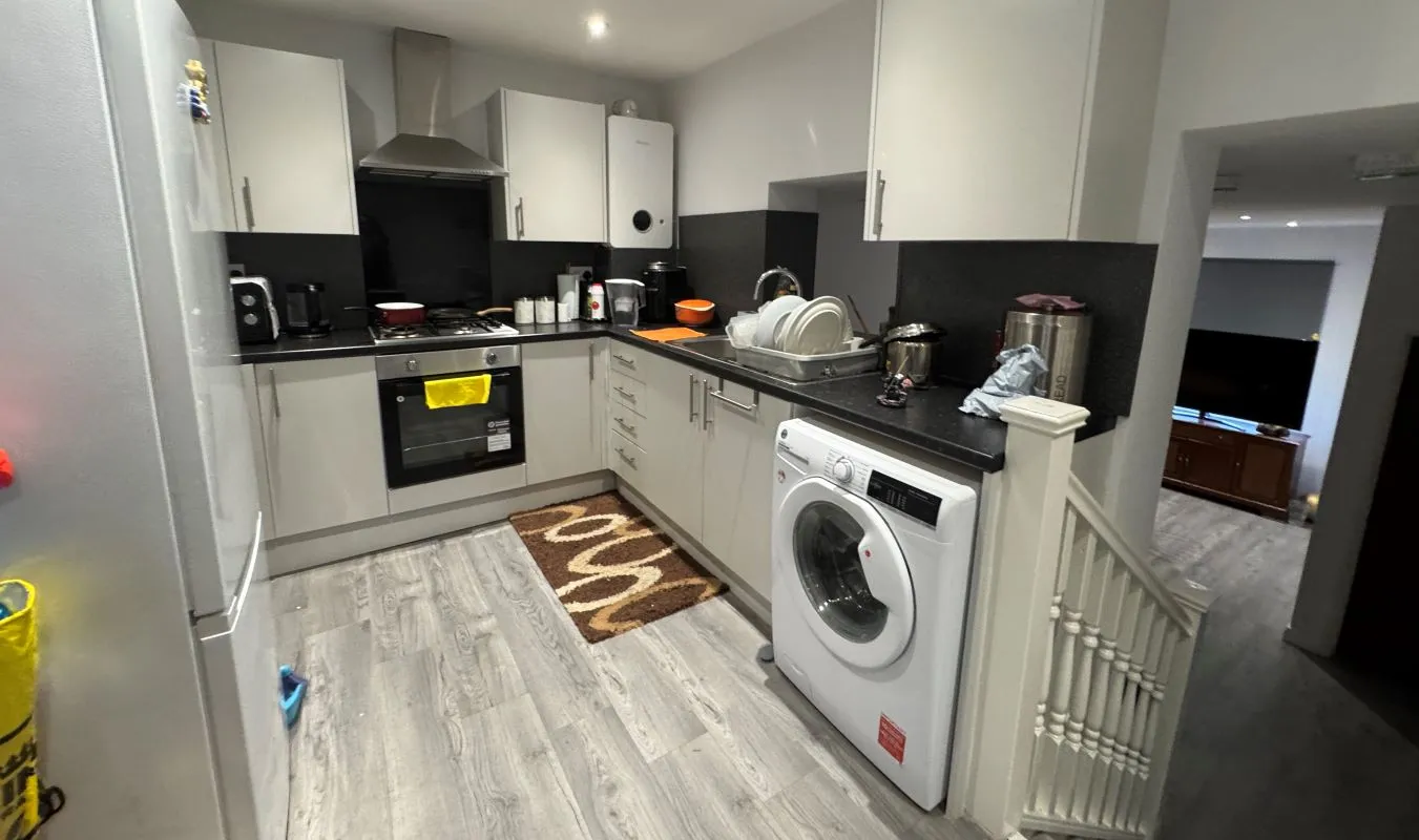 Flats 1-4, 22 Wood Street, Earl Shilton, Leicestershire, LE9 7ND