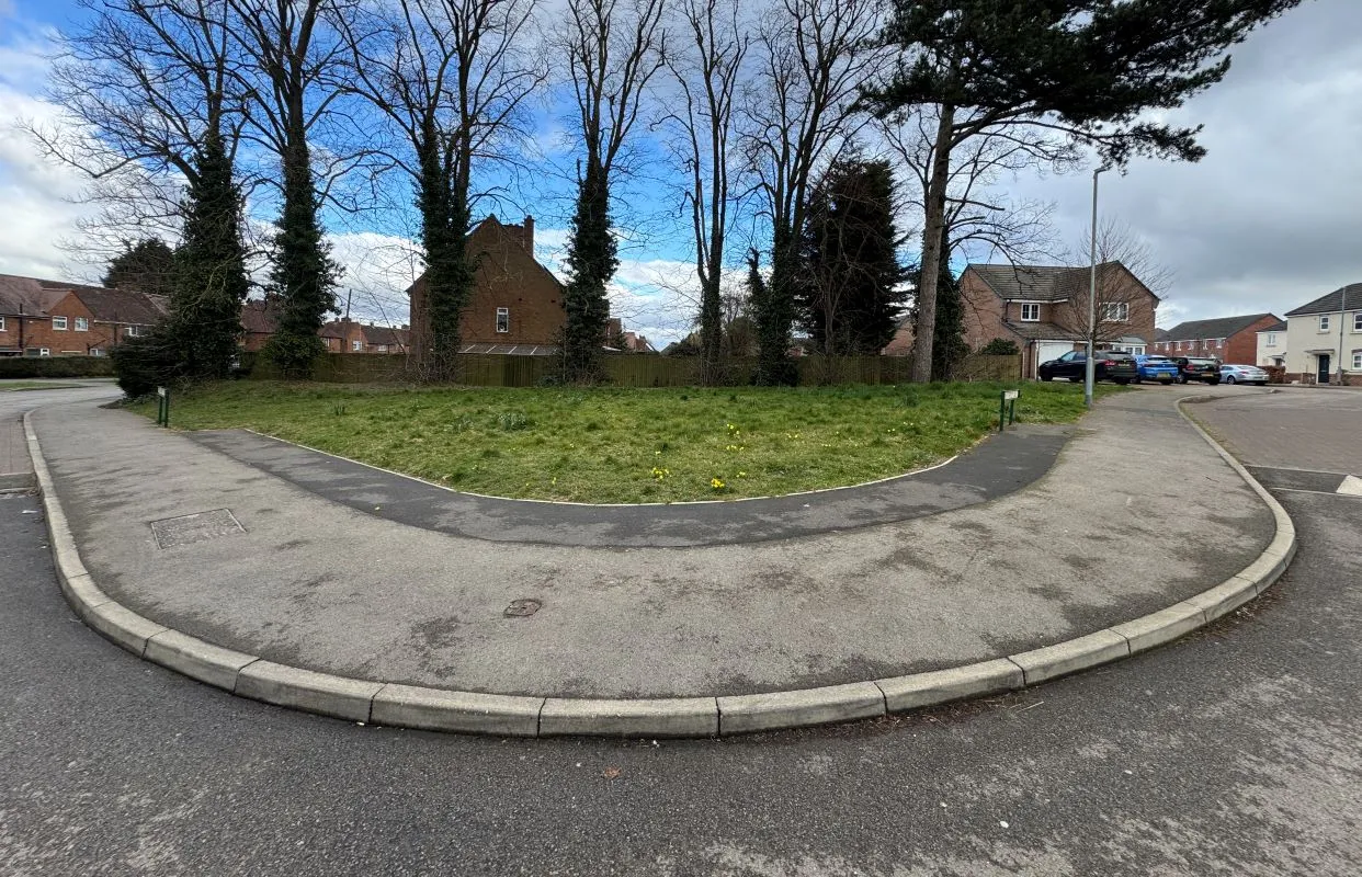 Land on Station Road & Corner of Holmden Avenue, Wigston, LE18 2DJ