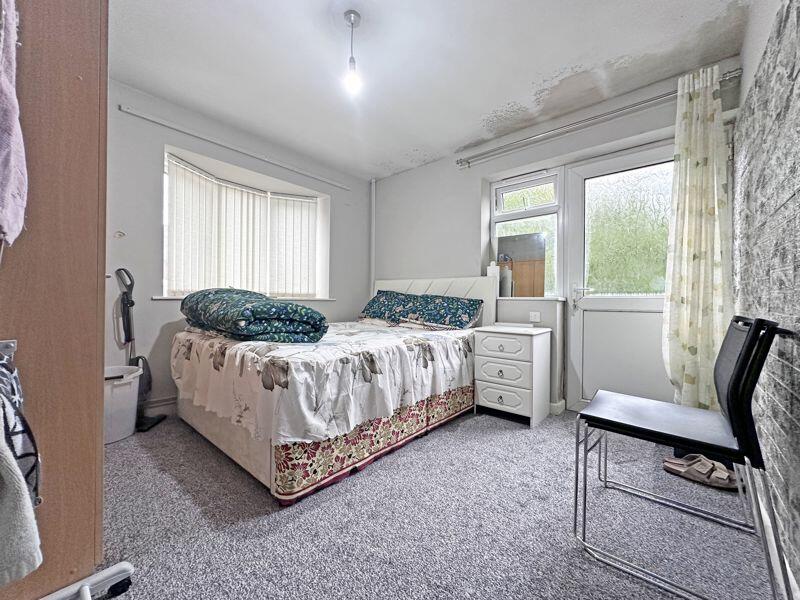 4 bed End of Terrace