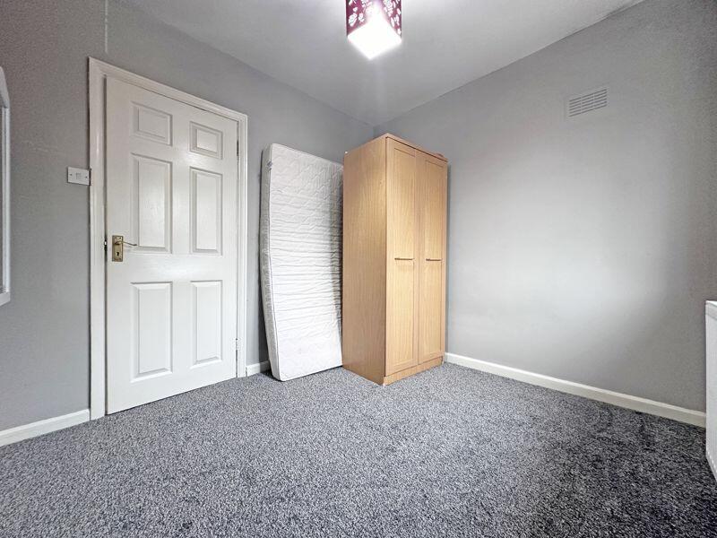 4 bed End of Terrace