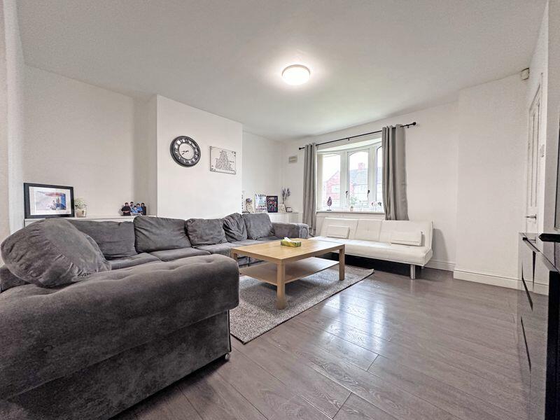 4 bed End of Terrace