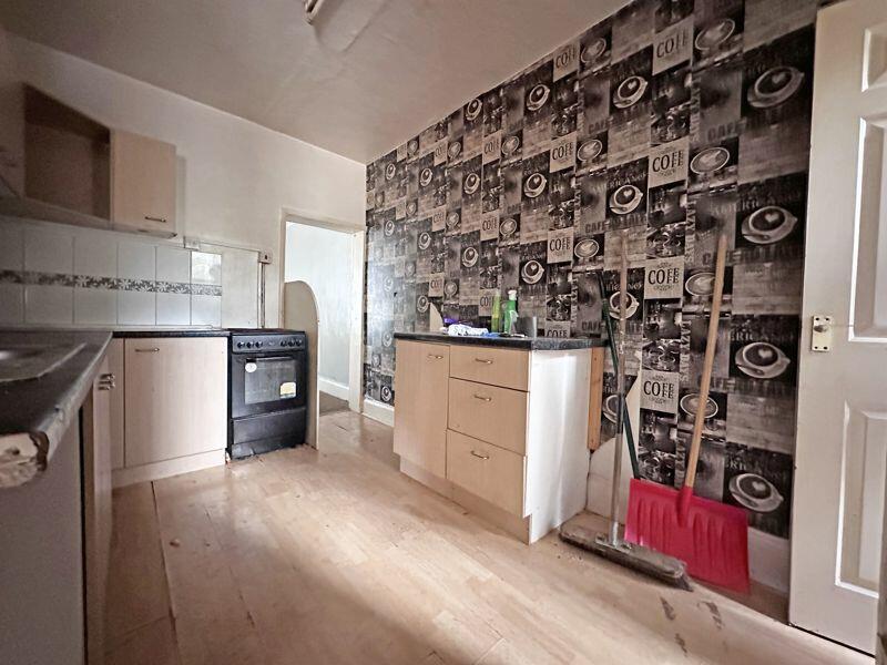 4 bed Commercial Development