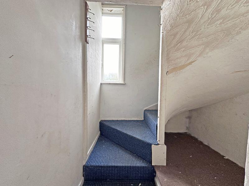 4 bed Commercial Development
