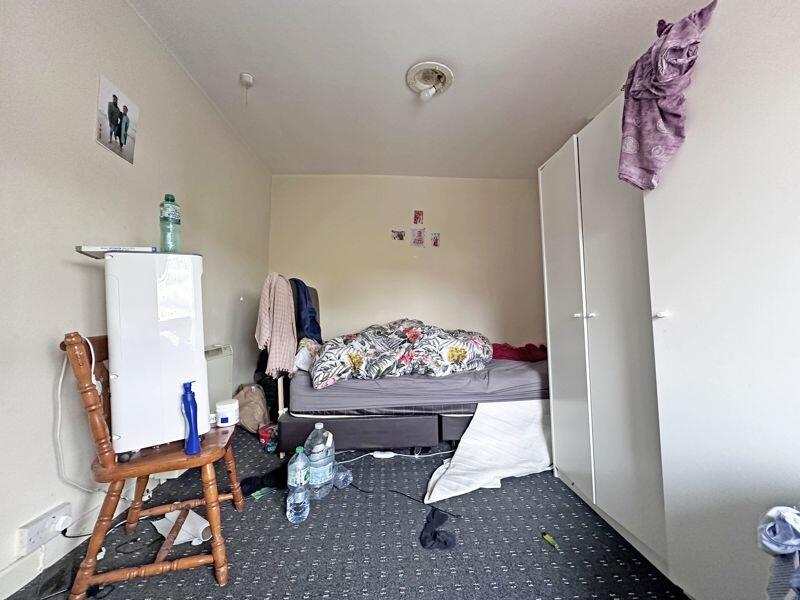 4 bed Commercial Development
