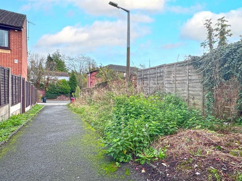 4 bed Commercial Development