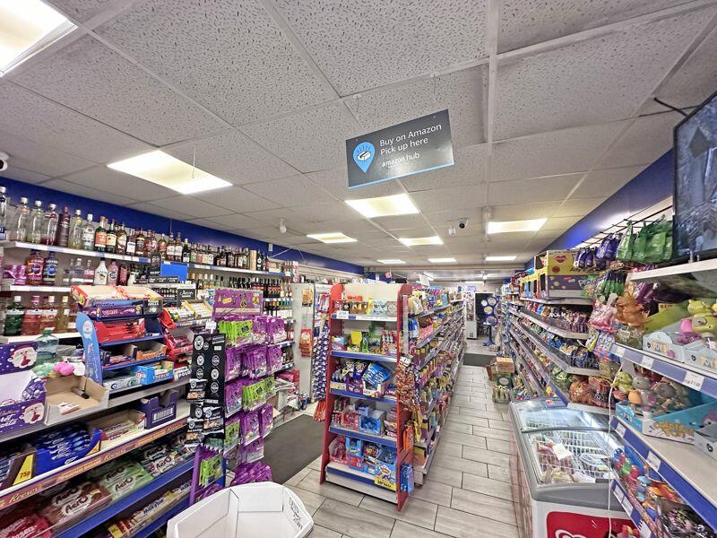 4 bed Commercial Development