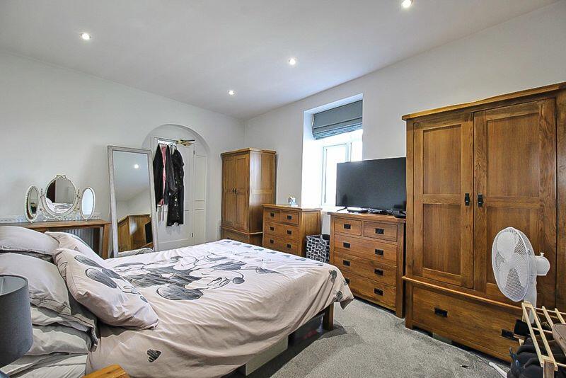 4 bed Character Property