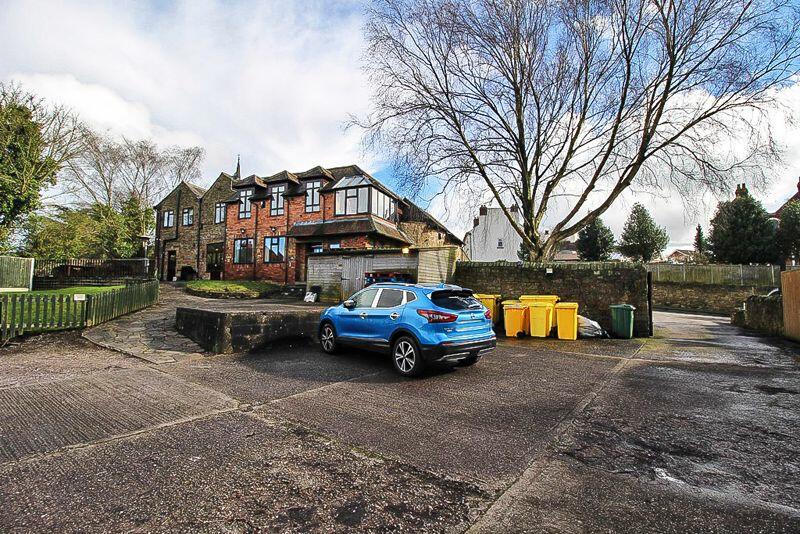 4 bed Character Property