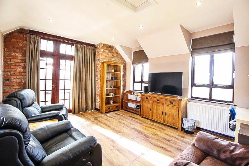 4 bed Character Property