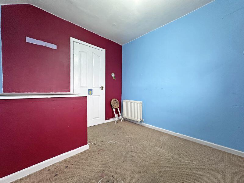 3 bed End of Terrace